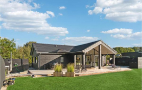 Amazing Home In Glesborg With Wifi Glesborg